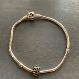 🎅🏻HOLIDAY SALE🎄Strawberry charm